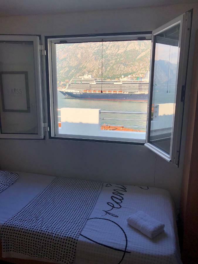 House With Big Terrace And Beautiful Sea View Villa Kotor Dış mekan fotoğraf